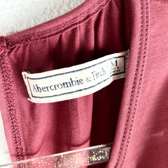 ABERCROMBIE & FITCH | ♥️Cold Shoulder Long-Sleeved Ruffled Blouse - Picture 12 of 14